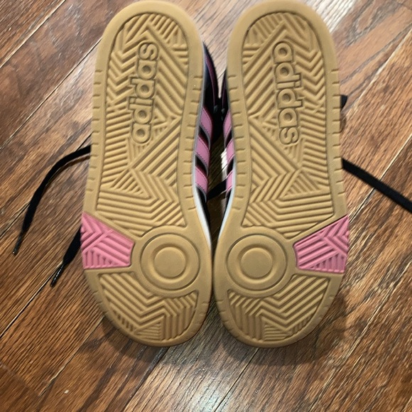 Adidas Black and Pink leather high tops - Picture 8 of 8